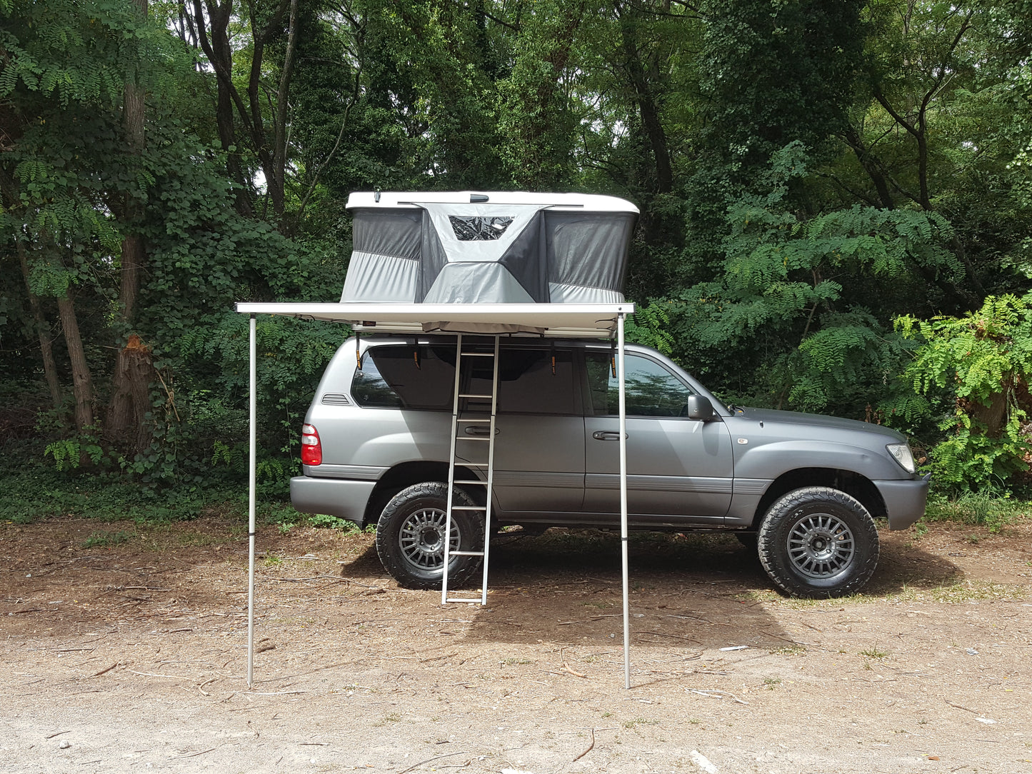 JAMES BAROUD Awning (Back / Side) image 9