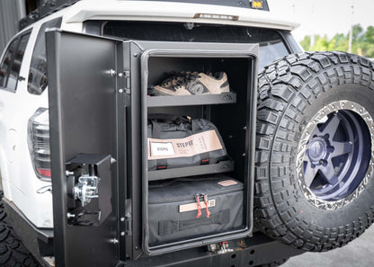 Universal Adventure Storage Box (19x28x15)
